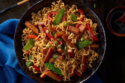 Name a better duo than SPAM® Classic and ramen. Top it with General Tso's stir-fry, and it can't be beat. General Tso's SPAM® with Ramen is simply the best. Spam Stir Fry, Spam Ramen, Spam Jam, Ramen Dish, Quick Comfort Food, Name A Better Duo, Spam Recipes, Ramen Dishes, Snow Pea