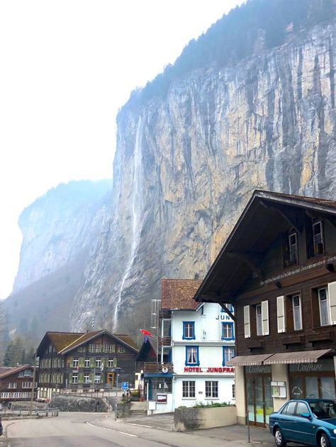 Staubbach Falls, Rock Path, Lauterbrunnen Switzerland, Cruise 2023, Famous Waterfalls, Interlaken, River Cruise, How To Go, Swiss Alps