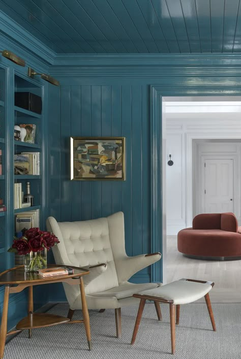 Blue lacquer painted wood paneling Wall Paneling Makeover, Wall Panelling Design, Wood Paneling Makeover, Wall Panel Wood, Panelling Design, Paneling Makeover, Panel Walls, Blue Notes, Painting Wood Paneling