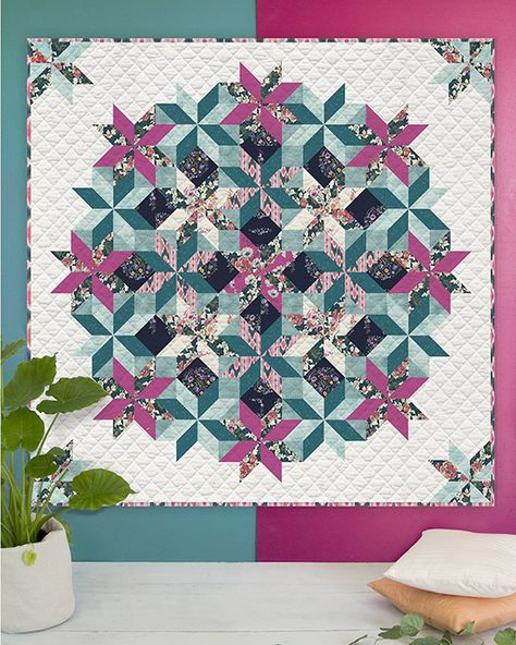 Evergrowing Mandala Quilt | Quilting Land | Bloglovin’ Mandala Quilt Pattern, Mandala Quilt, Bright Quilts, Basic Quilt, English Paper Piecing Quilts, Cute Quilts, Jellyroll Quilts, Triangle Quilt, Colorful Quilts