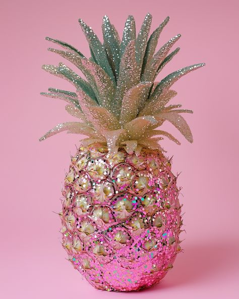 Seriously pretty pineapples for seriously pretty people🍍✨ #thisisnotreal #glitter #sparkles #sequins #prettyfood #glittergirl #glamourous #fruit #fruitart #foodporn #prettythings #girlythings #girlygirls #craftygirls #tuttifrutti #ai #aiartwork #aicommunity Food Pic, Pinterest Ideas, Bad Batch, Glitter Girl, Fruit Art, Tutti Frutti, Pretty Food, Girly Girl, Food Photo