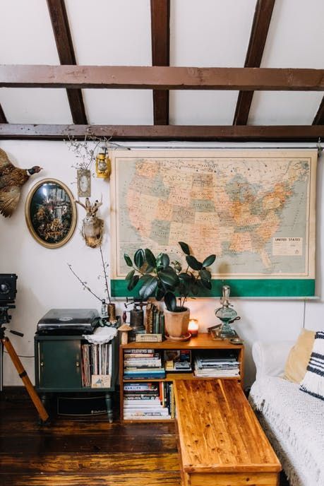 carriage house Carriage House Interior, Small House Storage, Carriage House Apartments, Carriage House Doors, Small Bookshelf, Tiny House Interior, House Doors, Bedroom Loft, Carriage House