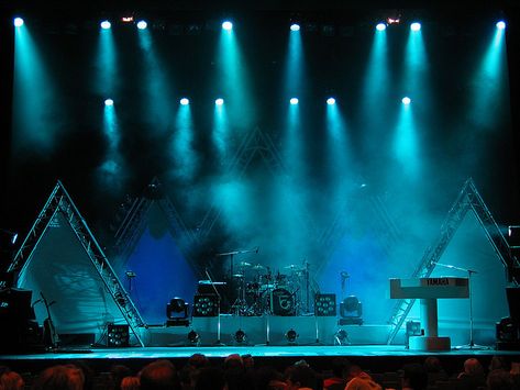 Rock Concert Stage | Recent Photos The Commons Getty Collection Galleries World Map App ... Lighting Design Theatre, Theatrical Lighting, Stage Lighting Design, Concert Lights, Theatre Inspiration, Concert Stage Design, Marvel Dr, Event Stage, Church Stage