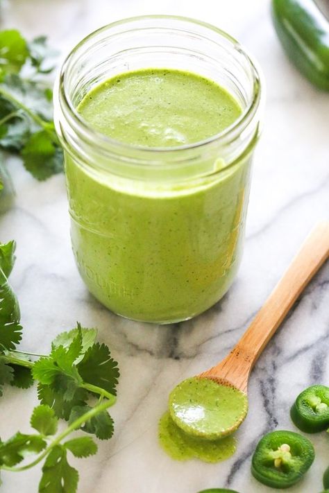 Peruvian green sauce also known as Aji Verde is a spicy bright green condiment typically found in any Peruvian restaurant. Peruvian Green Sauce, Fresh Herb Salad, Lime Salad, Cilantro Lime Vinaigrette, Basil Vinaigrette, Salsa Fresca, Cilantro Lime Dressing, Lime Recipes, Lime Vinaigrette