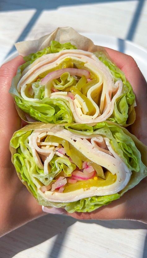 Lettuce Wrap Sloppy Joe Lettuce Wraps, Lettuce Wrap Sandwich Ideas, Lettuce Wrapped Sandwiches, Romaine Hearts Recipes Lettuce Wraps, High Protein Lettuce Wraps, Healthy Food Ideas Easy, Lettuce Roll Ups, Turkey Lettuce Wraps Healthy, Leftover Lettuce