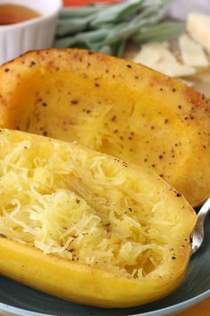 How Long Do You Bake Spaghetti Squash, Baking Spaghetti Squash Oven, Speggetti Squash Oven, How To Cook Spaghetti Squash, Cooking Spagetti Squash, Oven Baked Spaghetti Squash, Bake Spaghetti Squash, Oven Baked Spaghetti, Baked Spagetti