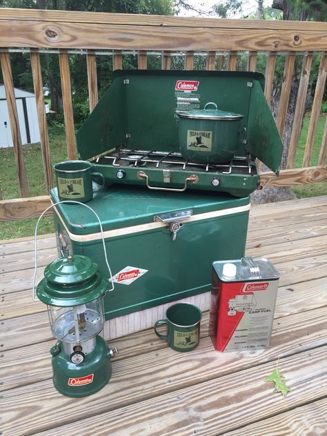 Coleman Camper, Vintage Coleman Cooler, Camping Inspo, Vintage Canoe, Camp Diy, Camping Chuck Box, Vintage Camping Gear, Coleman Cooler, Campfire Fun