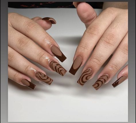 Brown Nails Gel, Fall Birthday Nails, Otoño Nails, Monogram Nails, Alex Martin, Neon Acrylic Nails, Brown Acrylic Nails, Nail Designs Ideas, Brown Nails Design