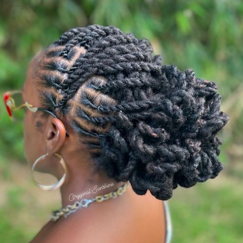 . . . . . . #oryginalsunshine #971 #locstyles #twiststyles #locks #twist #loctician #fwi #hairstyle #locs #womanwithlocs #loclivin… | Instagram Petal Style Locs, Barrel Roll Locs Women, Loc Styles For Swimming, Dreadlock Updo Hairstyles Black Women Locs Styles, Loc Ponytail Styles Black Women, Petal Loc Styles, Loc Petal Styles, Hairstyle Locs, Loc Nation