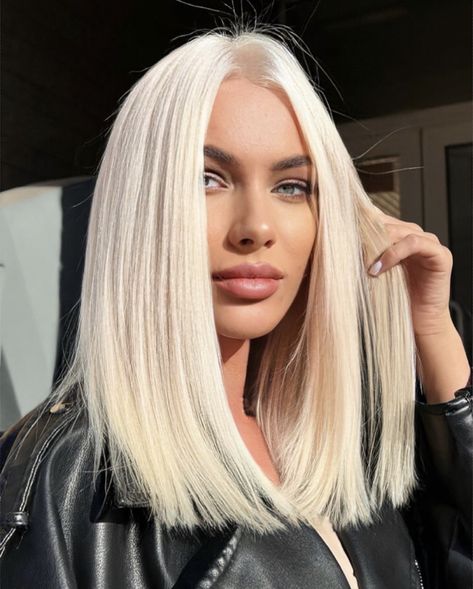 Shoulder Length Platinum Blonde Hair, Platinum Lob, Long Bob Blonde, Short Platinum Blonde Hair, Perfect Blonde Hair, Nail Magic, White Blonde Hair, Square Nail, Vlasové Trendy