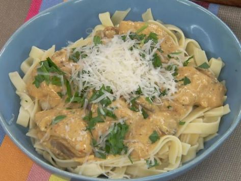 Golden Chicken Pasta Crockpot, Robin Chapman Recipes, Golden Chicken Pasta, Pasta Crockpot, The Kitchen Food Network, Golden Chicken, Chicken Casseroles, Boneless Wings, Pasta Food