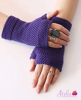 Allrasystir: fingerless gloves in Bosnian crochet/ shepherd's knit. The pattern for a matching cowl is also available. Crochet Mitts, Slip Stitch Crochet, Gloves Crochet, Knitted Mittens Pattern, Crochet Gloves Pattern, Gloves Pattern, Gloves Design, Fingerless Mitts, Crochet Fingerless Gloves