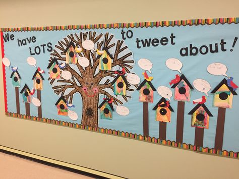 Birdhouse Kindergarten Bulletin Board with "tweets" of accomplishments Bird Bulletin Board Ideas, Kindergarten Bulletin Board, Bird Bulletin Boards, Donor Recognition Wall, Spring Window Display, Animal Crafts Preschool, Kindergarten Bulletin Boards, Kindergarten Spring, Birds Theme