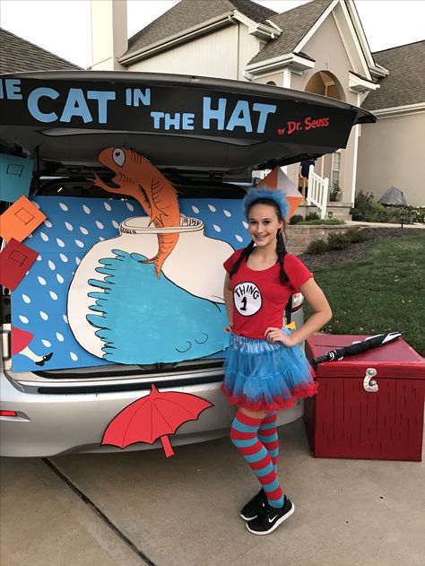 Trunk or treat DR Seuss Golf Cart Decorations, Trunker Treat Ideas, Halloween Car Decorations, Church Halloween, Dr Seuss Crafts, Trunk Or Treat Ideas, Seuss Crafts, Dr. Seuss, Birthday Party At Home