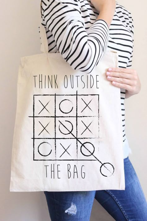 Diy Tote Bag Design, Handpainted Tote Bags, Canvas Bag Diy, Totes Ideas, Canvas Bag Design, Diy Tote, Bag Quotes, Best Tote Bags, Handpainted Bags