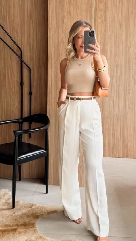 Fashion Pants Outfit, Outfit Elegantes, Elegant Classy Outfits, Easy Chic, Casual Outfit Inspiration, Looks Party, Elegante Casual, Event Outfit, Mode Casual