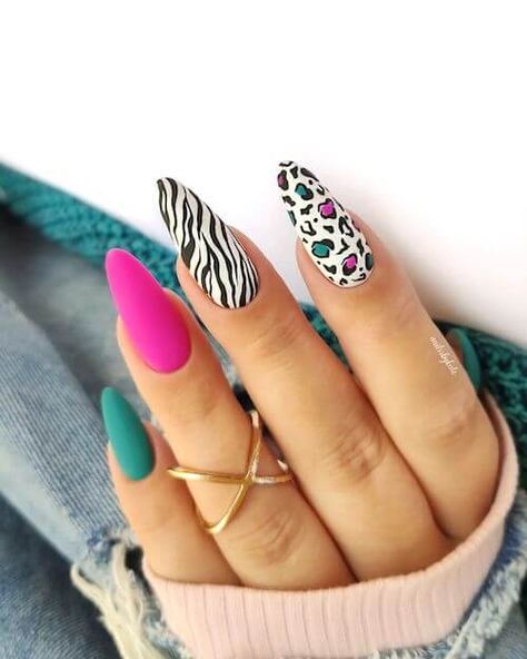 Get inspired by 60+ wild ways to rock leopard nail designs! Jazz up your nail game with these fun and stylish leopard print nail art and cheetah nail ideas that will make your nails roar with style! Show off your wide side with these trendiest animal print nails! Leopard Nail Art Designs, Animal Print Nail Art, Pink Leopard Nails, Zebra Nail Art, Rock Nails, Cheetah Nail Designs, Zebra Print Nails, Print Nail Art, Animal Print Nails Art