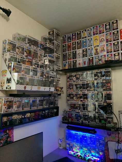 Pop Display Ideas, Funko Pop Wall, Nerdy Room, Funko Display Ideas, Funko Pop Display Ideas, English Assignment, Gaming Corner, Funko Pop Display, Pop Wall