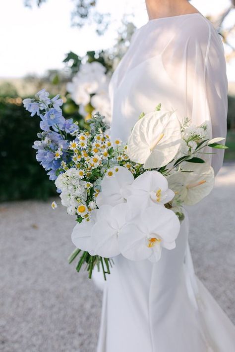 Summer Wedding Style, Hire Style, Beautiful Blue Flowers, Blue Wedding Flowers, Blue Bridal, Coastal Wedding, Wedding Mood, Bride Bouquets, Bridal Bouquets