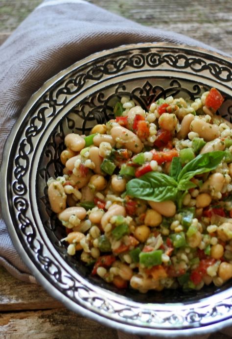 Tuscan Bean Salad, Tuscan Salad, Healthy Food Alternatives, White Bean Salad, Bean Salad Recipes, Eating Light, Bean Salad, Salad Dressing Recipes, How To Cook Quinoa