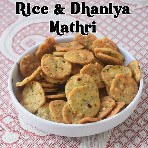 Coriander Rice, Mathri Recipe, Kasuri Methi, Diwali Snacks, South Indian Style, Veg Snacks, Spicy Snacks Recipes, Breakfast Recipes Indian, Diwali Food