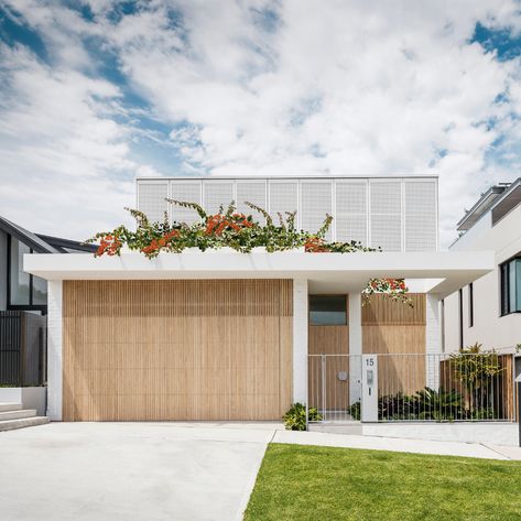 Madeline Blanchfield Architects, External Louvres, Madeleine Blanchfield, Beachside House, Attic House, Internal Courtyard, Design Blogs, Bay House, Casa Exterior