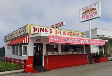 Pink's Hot Dogs | Los Angeles Conservancy Hotdog Chili Recipe, Hot Dog Chili, Hot Dog Cart, Hot Dog Stand, Chili Dogs, Shop Buildings, Los Angeles City, Camera Shop, Historic Places