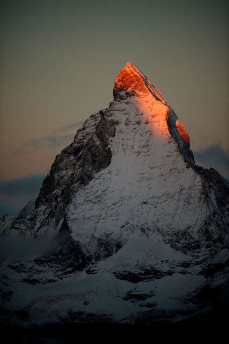 Orange Mountains, Mountain Night, Landscape Reference, Mountain Landscape Photography, Have Inspiration, Mountain Photography, Into The Wild, Paracord Bracelet, Project Inspiration