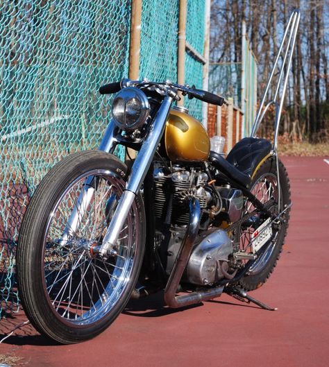 Evo Chopper, Triumph Bobber Custom, Xs650 Bobber, Triumph Moto, Triumph Chopper, Yamaha Xs650, Custom Motorcycles Bobber, Old School Chopper, Triumph Bobber