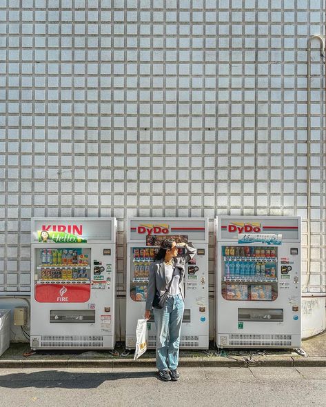 tokyo photo dump ✨🎞️ (just realized 3/10 photos feature a convenience store) #samishomexjapan #tokyo #mtfuji | Instagram Photo Japon, Japan Moodboard, Tokyo Picture, Japan Travel Photography, Winter In Japan, Tokyo Aesthetic, Tokyo Photos, Japan Outfits, Japan Winter