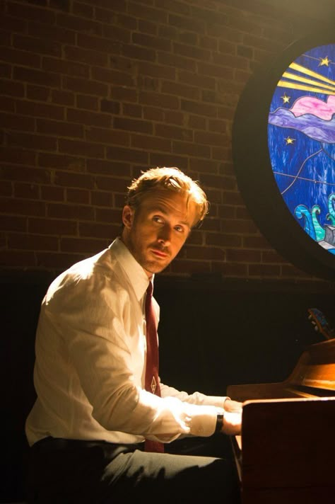 Sebastian Wilder, Ryan Gosling, A Man, Piano