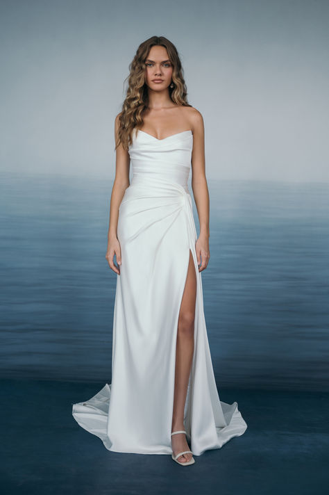 Lana by Jenny Yoo | anna bé bridal boutique | Jenny Yoo Bridal | Jenny Yoo wedding dress | Jenny Yoo Collection | 2025 Allegria Collection | wedding gown | bridal style | bridal outfit | wedding dress inspiration | fitted satin wedding gown with pleated and draped luminous fabric, can be paired with removable long or sash sleeves for a customizable look | #annabebridalboutique #jennyyoo Wedding Dress Jenny Yoo, Jenny Yoo Wedding Dress, Jenny Yoo Bridal, Contemporary Wedding Dress, Jenny Yoo Collection, Satin Wedding Gown, Gown Bridal, Bridal Outfit, Outfit Wedding