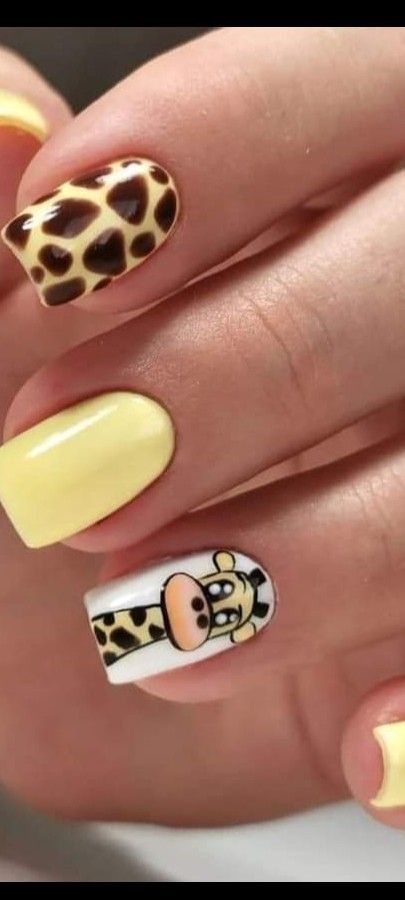 Giraffe Nail Art, Giraffe Nails, Safari Nails, Dance Nails, Alien Nails, Deco Nails, Neat Nails, Art Deco Nails, Sassy Nails