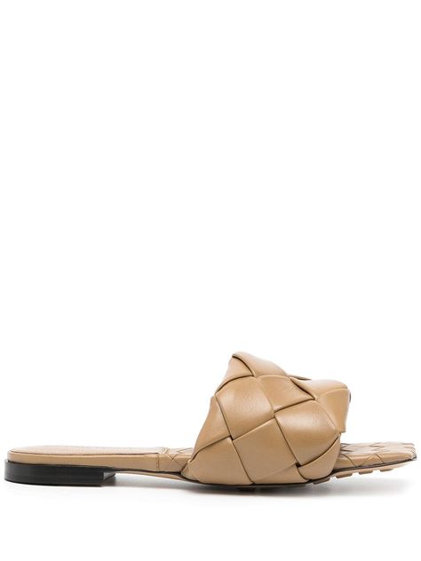 Botegga Sandals, Bottega Sandals, Bottega Veneta Slides, Designer Sandals Flat, Fashions Designs, Bottega Veneta Sandals, Bottega Veneta Shoes, Bags Handmade, Leather Bags Handmade