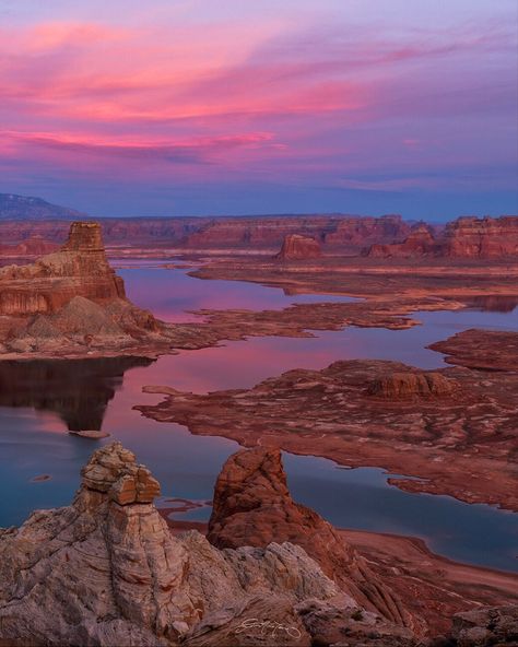 Lake Powell Arizona, Lake Powell Utah, Arizona Lakes, Arizona Sunset, Lake Time, Utah Travel, Lake Powell, Utah Photography, Lake Sunset