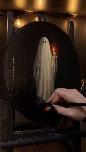 Oil Painting Ghost, Spookie Paintings, Witch Painting Ideas On Canvas, Ghost With Candle, Spooky Sip And Paint Ideas, Ghost Portrait Painting, Ghost Oil Painting, Painting Portraits Acrylics, Halloween Aesthetic Painting