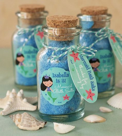 Diy Kids Party Favors, Mermaid Bath, Diy Kids Party, Mermaid Pool Parties, Diy Mermaid, Mermaid Theme Birthday Party, Mermaid Party Favors, Ariel Birthday, Mermaid Diy