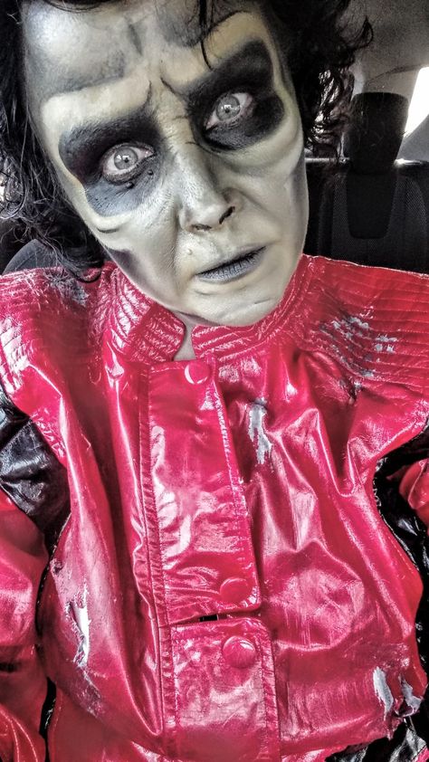 Michael Jackson Makeup, Michael Jackson Zombie, Thriller Zombie, Thriller Michael Jackson, Makeup Effects, Michael Jackson Thriller, Zombie Costume, Costume Makeup, Michael Jackson