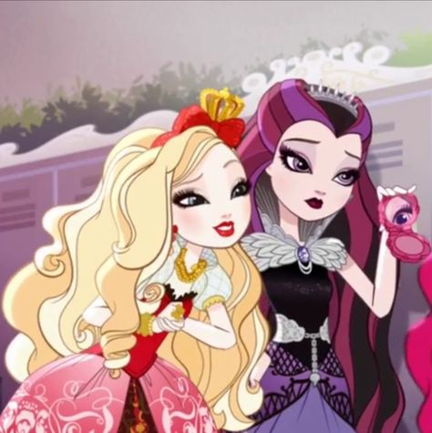 Best Duos In Movies, Apple White And Raven Queen, Iconic Cosplay, Ever After High Raven Queen, Raven Icon, Anime Duo, Movie Duos, Everafter High, Ever After High Rebels