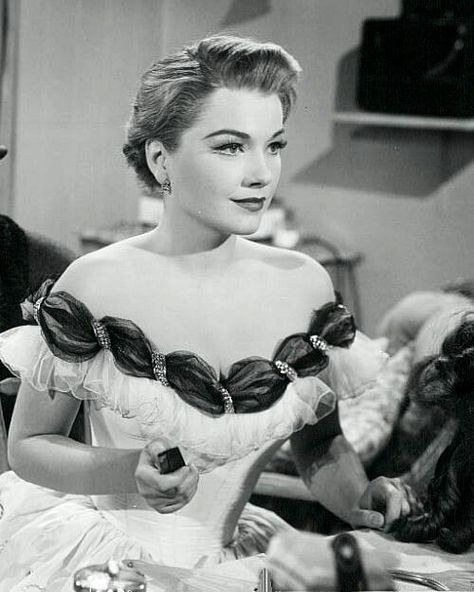 Baxter Black, Anne Baxter, Anne Francis, Black And White Movie, All About Eve, Old Hollywood Stars, Classic Actresses, Actrices Hollywood, Princess Grace