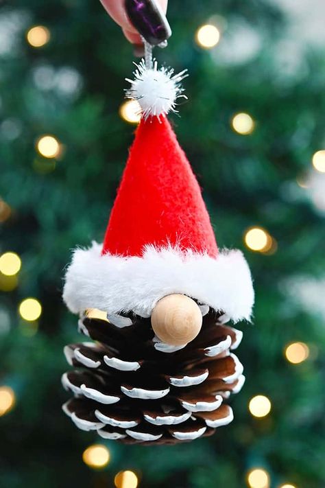 Xmas Pine Cone Ideas, Gnomes Out Of Pinecones, Winter Pinecone Crafts For Kids, Christmas Decorations Using Pine Cones, Diy Christmas Ornaments For Mini Trees, Homemade Christmas Reefs, Easy Fun Diy Crafts For Adults, Pinecone Gnome Ornaments Diy, Pinecone Santa Ornaments