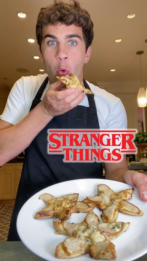 Tasty - Stranger Things but make it gourmet Stranger Things Appetizers, Stranger Things Menu Ideas, Stranger Things Food Ideas, Stranger Things Ice Cream Shop, Stranger Things Food, Chopped Junior, Easy Tasty Recipes, Stranger Things Auditions, Stranger Things Season 4 Meme Funny