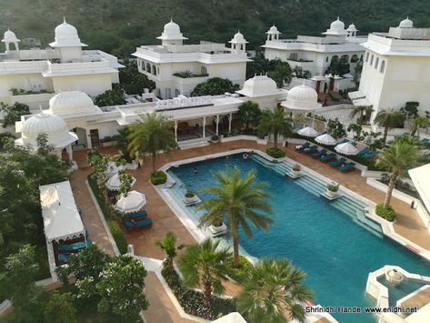 Fascinating features of JW Marriott Jaipur Resorts and Spa - eNidhi India Travel Blog Marriott Resorts, Jw Marriott, Types Of Rooms, Main Entrance, Royal Palace, Mini Bar, India Travel, Water Fountain, Top View