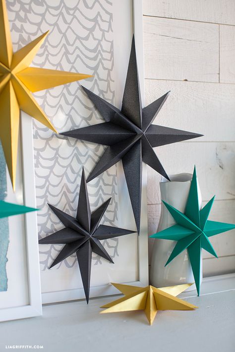 Diy Christmas Star, Origami Stars, Star Diy, Handmade Christmas Decorations, Paper Crafts Origami, Paper Stars, Star Decorations, Handmade Christmas Gifts, Cards Ideas