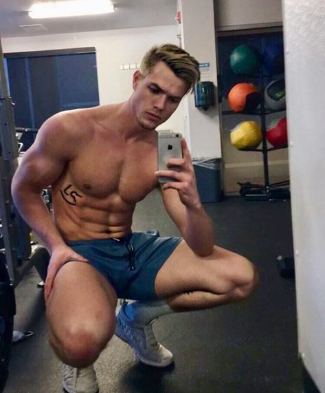 Brett Maverick Brett Maverick, Man Photo, Mirror Image, Mens Sportswear, Male Face, Eye Candy, How To Look Better, Track, On Instagram