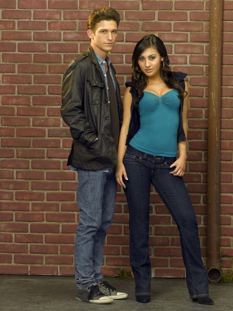 Adrian Lee Secret Life Outfits, Adrian Lee Secret Life, Adrian Lee, Francia Raisa, American Teenager, Jersey Shore, Secret Life, Chic Outfits