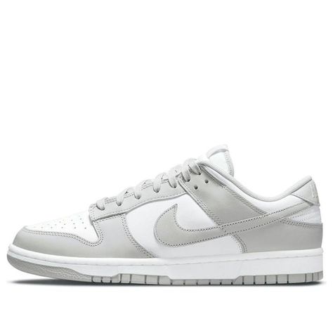 Men Nike Shoes, Dunk Lows, Nike Sb Dunks Low, Nike Sb Dunk, Nike Sb Dunks, Retro Men, Sb Dunk, Trainer Sneakers, Casual Sport Shoes