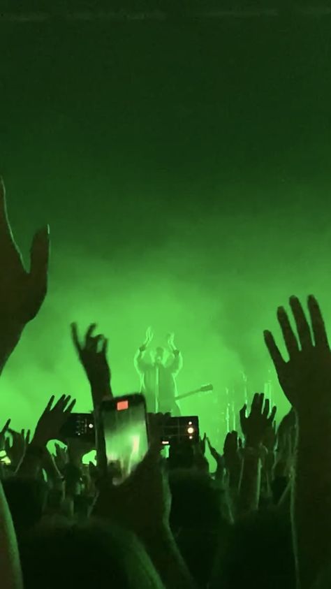 5 seconds of summer take my hand tour green wallpaper concert aesthetic Green Rockstar Aesthetic, 5sos Green Aesthetic, Green Concert Aesthetic, Wallpaper Concert, Christian Concert, 5sos Concert, 5sos Wallpaper, Wall Green, Concert Lights