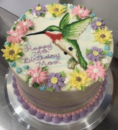 Hummingbird Decorated Cake, Hummingbird Birthday, Dq Cakes, Frosting Ideas, Birthday 20, Family Cake, Frozen Birthday Cake, Hummingbird Cake, Chicken Mom