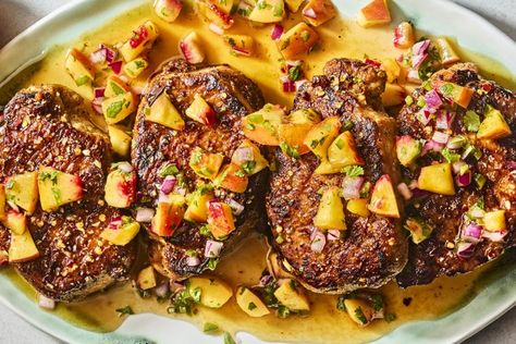 Honey-Glazed Pork Chops with Peach Salsa Honey Glazed Pork Chops With Peach Salsa, Honey Glazed Pork Chops, Peach Pork Chops, Pork Chop Recipe, Pork Entrees, Glazed Pork Chops, Glazed Pork, Juicy Pork Chops, Salsa Ingredients